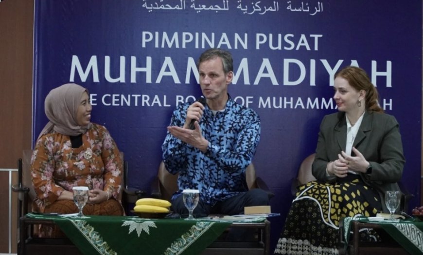 Kedubes Belanda Apresiasi Model Perdamaian Lintas Iman Muhammadiyah melalui Aksi Lingkungan