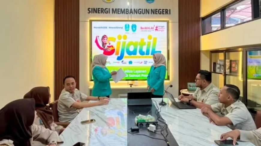 Mahasiswa UMS Dukung Digitalisasi Layanan Pajak Kendaraan Bermotor Lewat Inovasi SIJATIL di Ponorogo