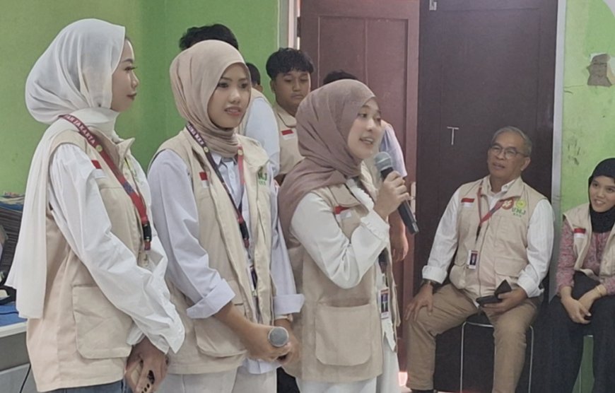 Mahasiswa KKN 43 UMJ Edukasi Siswa SMPN 1 Parung Cegah Cyberbullying