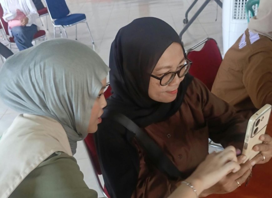 KKN UMJ Dampingi UMKM Desa Waru Go Digital lewat Google Maps dan QRIS