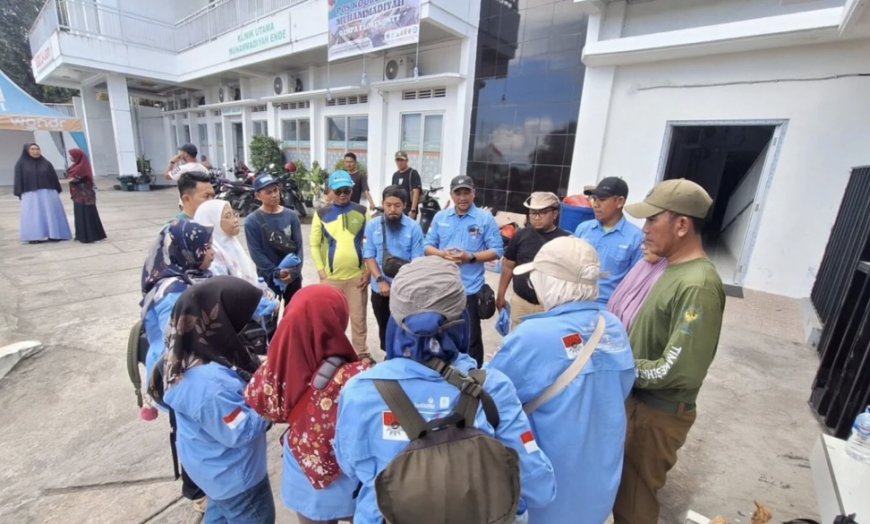 Muhammadiyah Kerahkan 22 Personel EMT untuk Perkuat Layanan Kesehatan Penyintas Gempa NTT