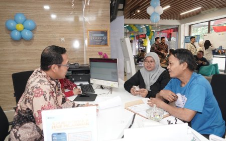 Hari Pelanggan Nasional, Manajemen PLN UID Jakarta Raya Turun Langsung Layani Pelanggan