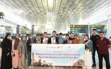 Lepas Kader Beasiswa ke Maroko, PP Muhammadiyah Ingatkan Misi Kaderisasi dan Penguasaan Bahasa Asing
