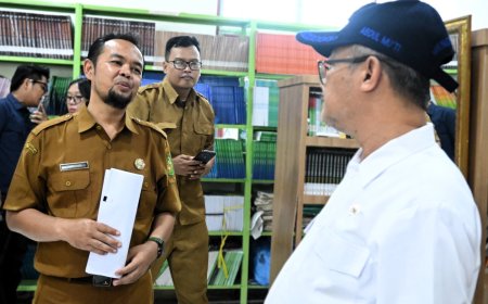 Pascarevitalisasi Banjir, Abdul Mu'ti Pastikan KBM di UPT SMPN 16 Medan Kembali Normal