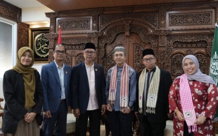 Terima Kunjungan Grand Mufti Kamboja, PP Muhammadiyah Siap Dorong Tata Kelola Ratusan Sekolah Islam