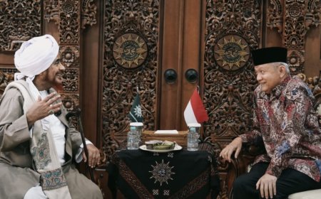 Habib Umar bin Hafidz Silaturahmi ke PP Muhammadiyah, Bahas Kerja Sama Keagamaan Hingga Pendidikan Anak Gaza