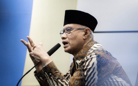 Tanggapi Survei CELIOS, Haedar Nashir Minta Pemerintah Buat Kebijakan yang Bikin Masyarakat Tenang
