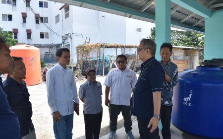 Izzul Muslimin Tinjau Mesin Desalinasi Air Laut Warga Kampung Akuarium