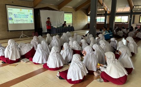 PLN UID Jakarta Raya Edukasi Siswa SDIT Iqro Bekasi Soal Bahaya dan Keselamatan Listrik