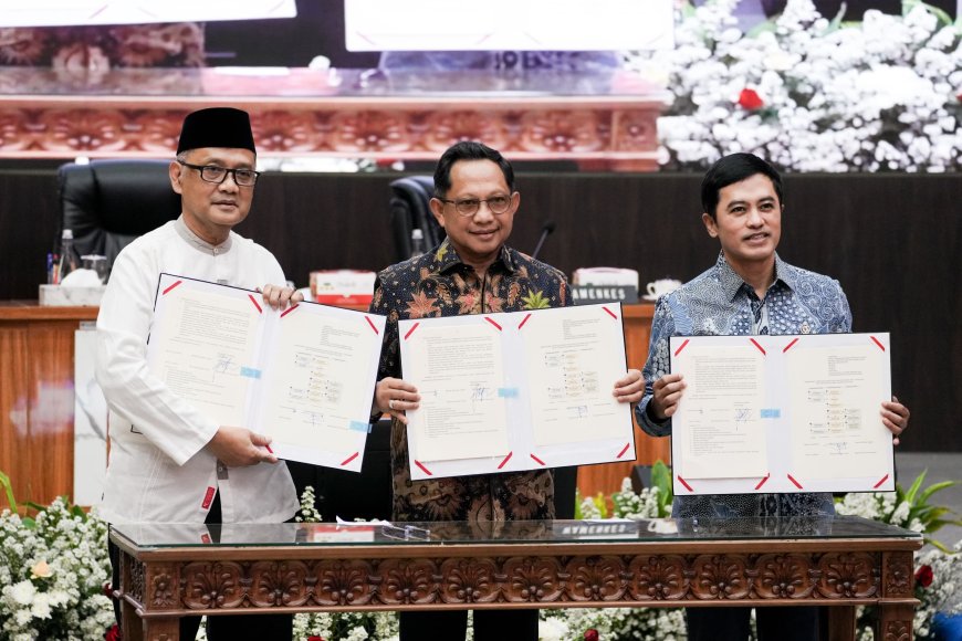 Kemenhaj dan Kemendagri Integrasikan Data NIK dan Porsi Haji, Bersihkan 597 Ribu Data Bermasalah