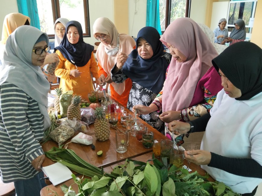 Kembangkan Hutan Wakaf SITI KANAYA Pasuruan, Eco Bhinneka dan PWA Jatim Latih Perempuan Olah Rempah