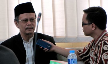 YUNAHAR ILYAS: PEMBLOKIRAN SITUS ISLAM, JANGAN SALAH SASARAN