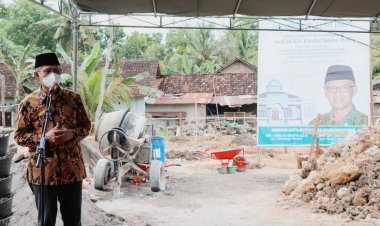 Haedar Nashir Resmikan Masjid Nurul Asfar