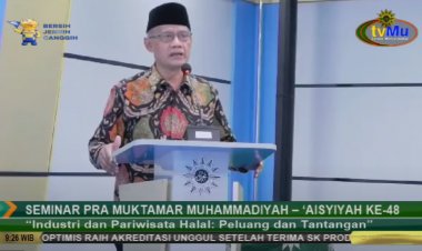 Haedar Nashir Ajak Warga Persyarikatan Berjihad di Bidang Industri dan Pariwisata Halal