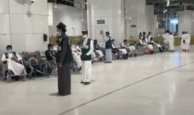 Jemaah Haji Bisa Manfaatkan Layanan Jasa Resmi Pendorong Kursi Roda di Masjidil Haram