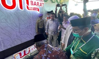Kunjungi UM Sumbar, Haedar Nashir Resmikan Gedung Kampus dan Convention Hall Bernama Buya Syafii Maarif
