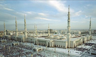 Pemerintah Arab Saudi Bakal Kenakan Denda bagi Jemaah yang Merokok di Area Masjid Nabawi