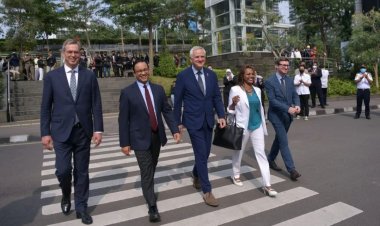 Mengintip Geliat Ekonomi Politik Komunikasi Atas Fenomena "SCBD" Citayem Fashion Week