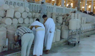 Bandara Jeddah Izinkan Jamaah Haji Bawa Lima Liter Air Zamzam