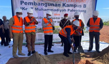 Haedar Nashir Lakukan Groundbreaking Institut Kesehatan dan Teknologi Muhammadiyah Palembang