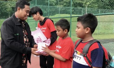 Sambut HUT RI ke-77, Mahasiswa KKN Muhammadiyah Gelar Upacara dan Lomba di Kuala Lumpur