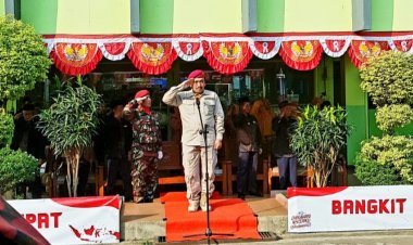 Rektor UMJ Jadi Inspektur Upacara HUT RI ke-77 Perguruan Muhammadiyah Cileungsi