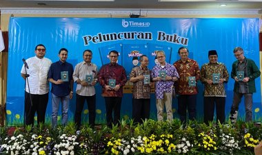 Abdul Mu'ti Luncurkan Buku Guyon Maton, Hajriyanto Tohari: Ini Sangat Istimewa