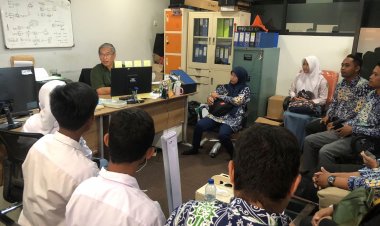 SMK Muhammadiyah Pontang Studi Banding ke tvMu