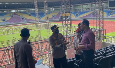 Panitia dan Polrestabes Kota Surakarta Tinjau Venue Pembukaan Muktamar ke-48 di Stadion Manahan