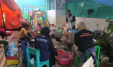 Cerita Tim Dapur Umum Poskor Muhammadiyah di Cianjur