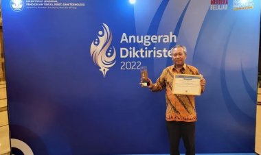 UMS Raih Dua Penghargaan di Anugerah Diktiristek 2022