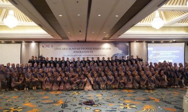 Fisioterapi FIK UMS Gelar Upacara Sumpah Profesi Angkatan ke-6