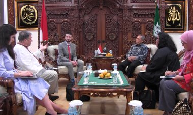 Syafiq Mughni Terima Kunjungan Masyarakat Sipil Ukraina, Bahas Soal Dampak Perang