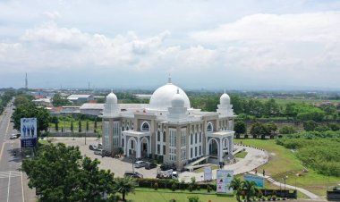 Jebul Suroso Ingin Masjid At Tajdiid UMP Jadi Pusat Peradaban