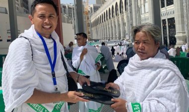 PKP3JH Sediakan Lima Ratus Pasang Sendal Darurat untuk Minimalisir Resiko Kaki Melepuh