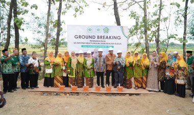 Haedar Nashir Lakukan Peletakan Batu Pertama Pembangunan SD ‘Aisyiyah Multilingual Darussalam Kudus
