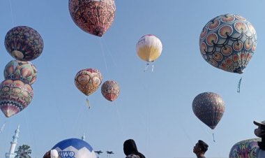 UMP Gelar Festival Balon Udara, Warga Antusias Datang