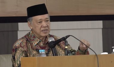 Isyarat Penerapan Kalender Hijriyah Global Tunggal Menurut Al-Quran dan Hadis