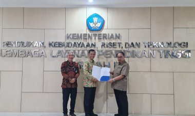 Dua Dosen UM Palembang Naik Pangkat ke Lektor Kepala