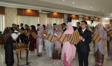 Fakultas Kedokteran UM Palembang Lantik dan Sumpah 35 Dokter Baru