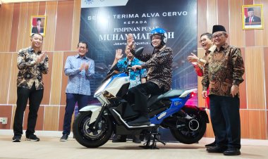 Terima Sepuluh Unit Motor Listrik, Haedar Nashir Siap Bangun Ekosistem Industri Teknologi Nasional