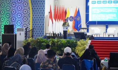 Unismuh Makassar-OJK Sulampua Sosialisasikan Edukasi Keuangan