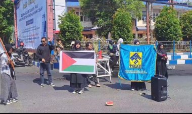 Cara Unik Mahasiswa Unismuh Makassar Galang Dana untuk Palestina