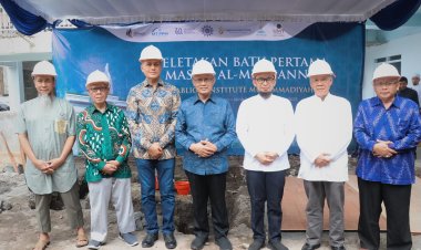 Haedar Nashir Lakukan Peletakan Batu Pertama Pembangunan Masjid Al Mushannif di Bantul