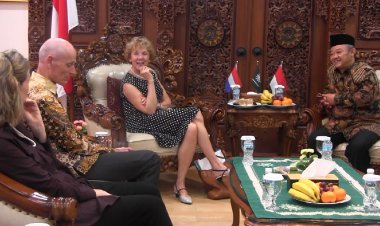 Kunjungan Duta Besar Belanda Bea Ten Tusscher ke Kantor PP Muhammadiyah Jakarta