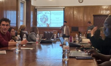 Dosen Uhamka Emaridial Ulza Berikan Kuliah Tamu di Sofia University Bulgaria
