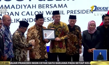 Prabowo Subianto Dapat Tanda Anggota Kehormatan dari PP Muhammadiyah