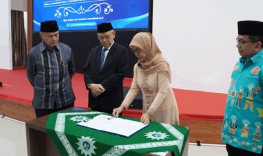 Uhamka Lantik Dekan FISIP Periode 2023-2027