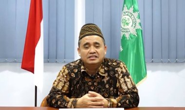 Kunci Bahagia Seorang Muslim Menurut KH Tafsir