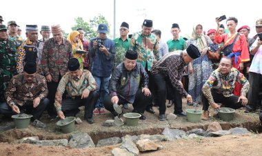 Anwar Abbas Lakukan Peletakan Batu Pertama Pembangunan Masjid Galpanda Ponpes Muhammadiyah Suka Banjar